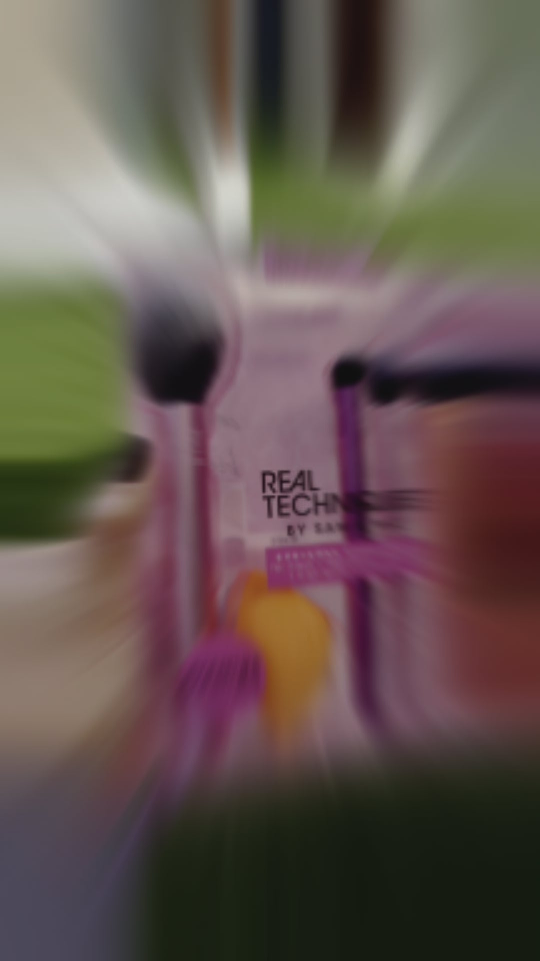 Brochas esenciales Real Techniques