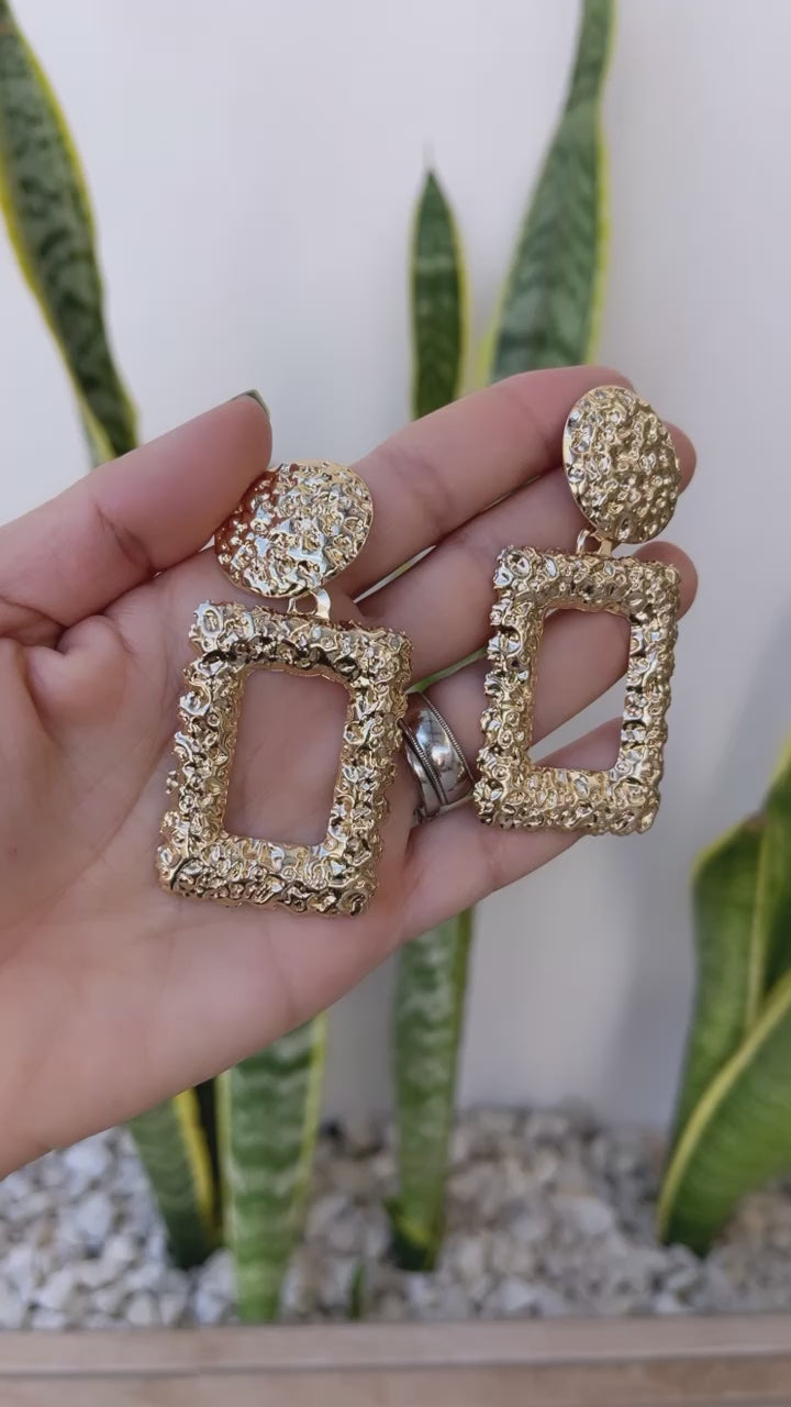 Aretes dorados Colgantes